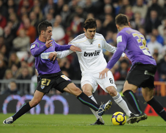 NBA：雄鹿客场大胜76人 字母哥30+12+10