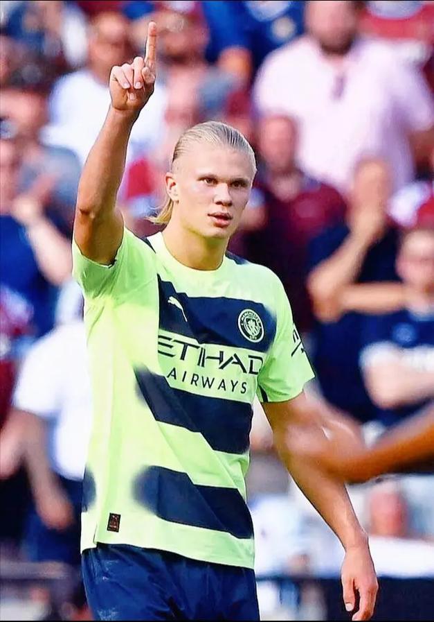 足球战术的新趋势：全能化